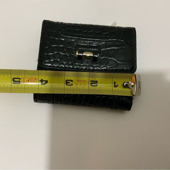 LIZ CLAIBORNE Croc Embossed Trifold Wallet Gold Hardware - Picture 7 of 7